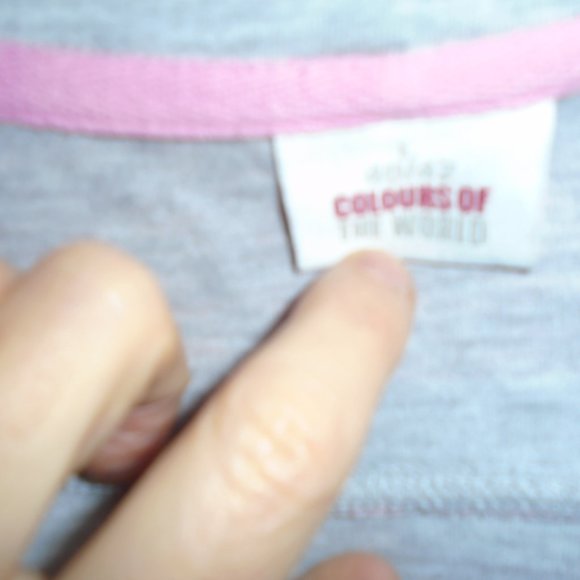 3/$20 Colours of the World pink and grey hoodie - Picture 2 of 8